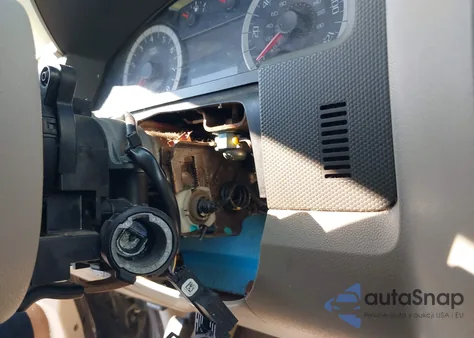 2010 Ford Escape Xlt from USA, damaged, VIN 1FMCU0D72AKB42814